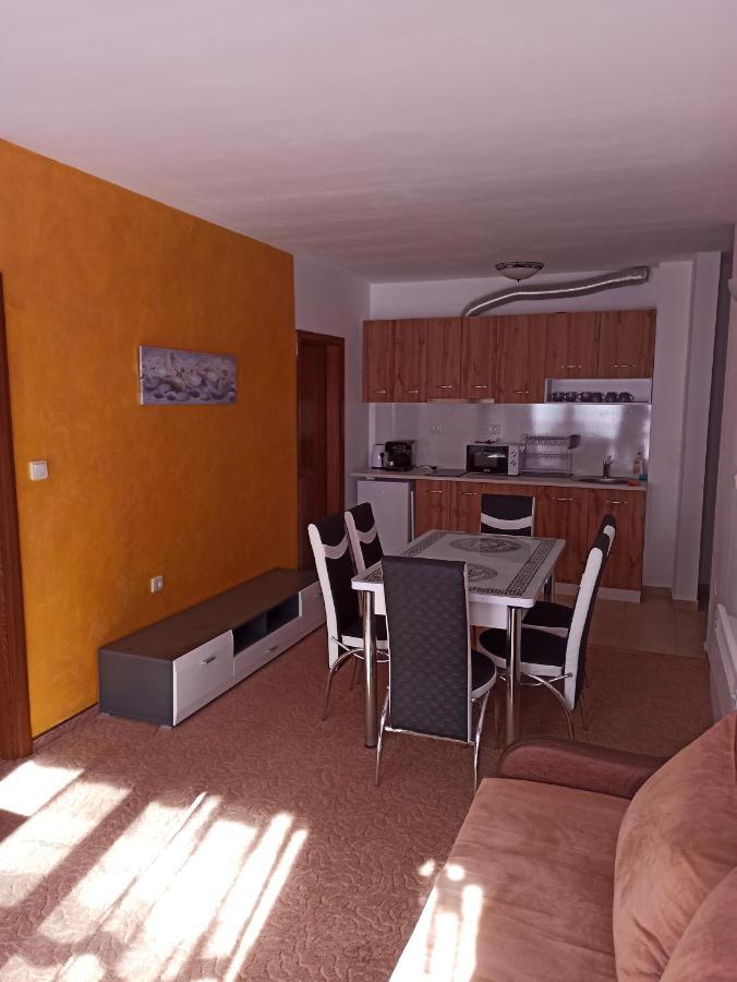 Private Apartments Nevena Pamporovo Exterior photo